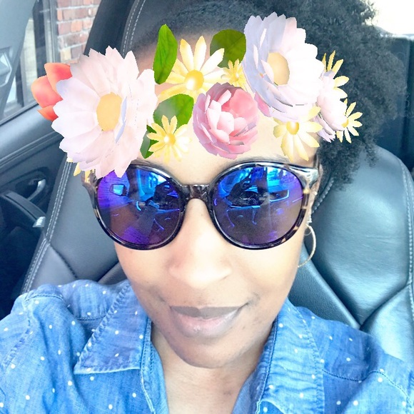 Meet your Posher, Shevon - Picture 2 of 2